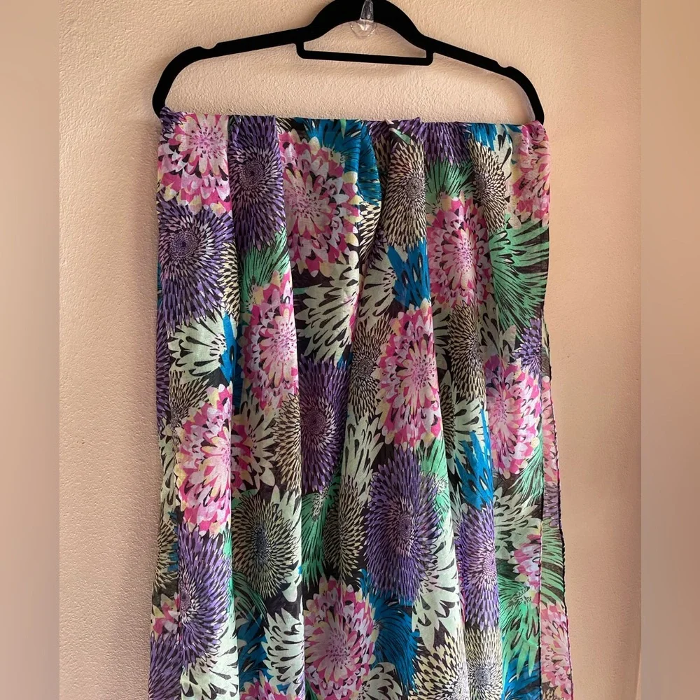 Oversized Chrysanthemum Floral Scarf/ Shawl. Multicolor. 70
